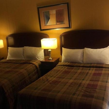 Moose Motel Smooth Rock Falls ภายนอก รูปภาพ